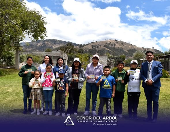 Cooperativa Señor del Árbol apoya el Curso Vacacional de Natación del Club Rotary Esperanza de Vida