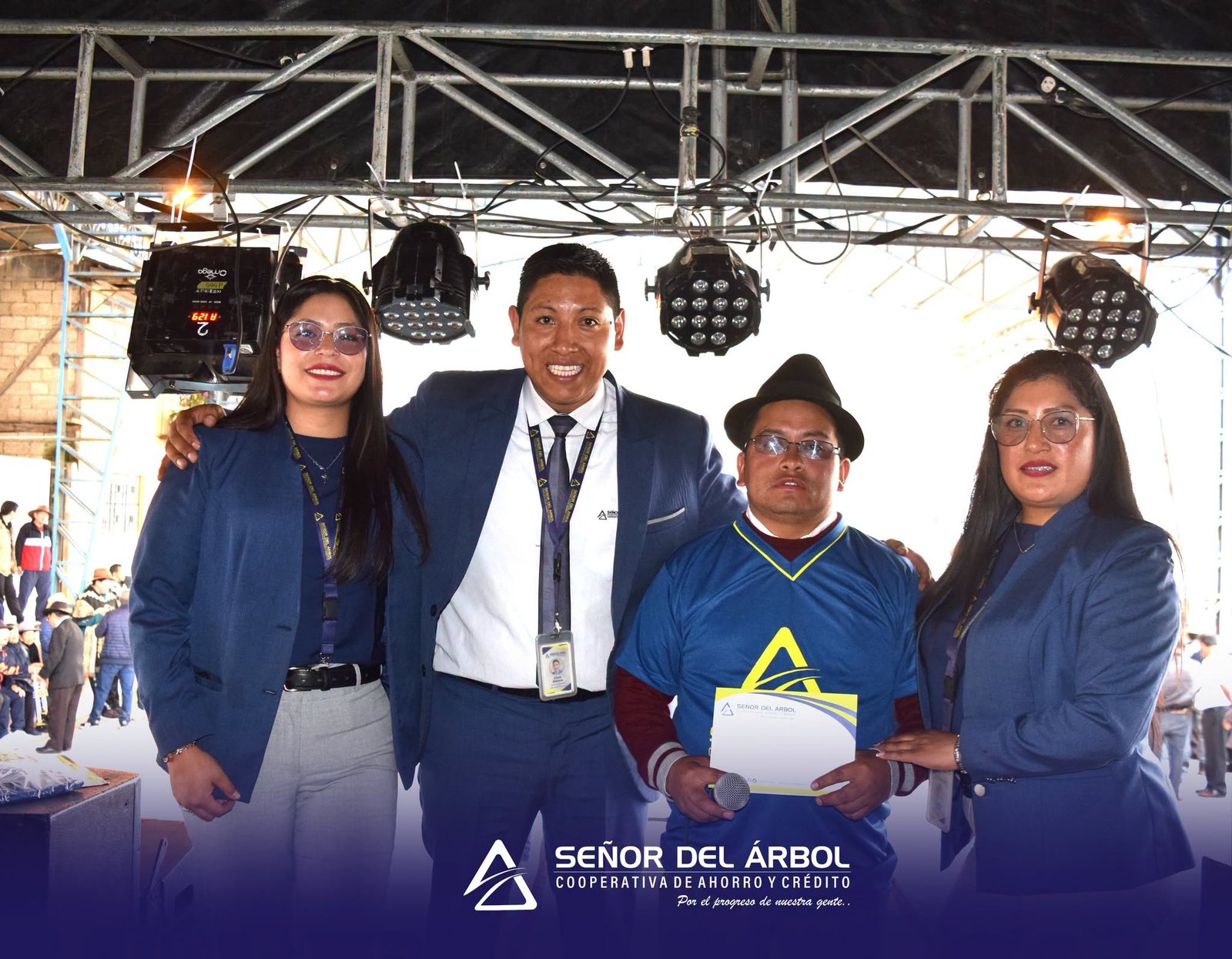 Cooperativa Señor del Árbol presente en las festividades de San Agustín de Angamarca